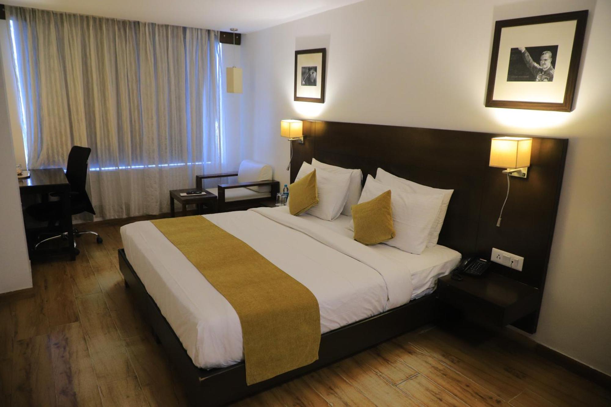 Hotel Clarks Collection ואדודרה מראה חיצוני תמונה