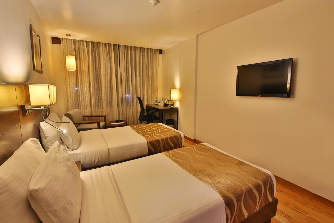 Hotel Clarks Collection ואדודרה מראה חיצוני תמונה