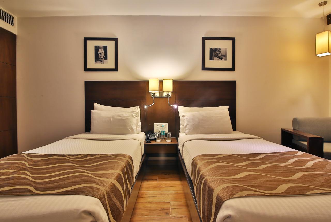 Hotel Clarks Collection ואדודרה מראה חיצוני תמונה